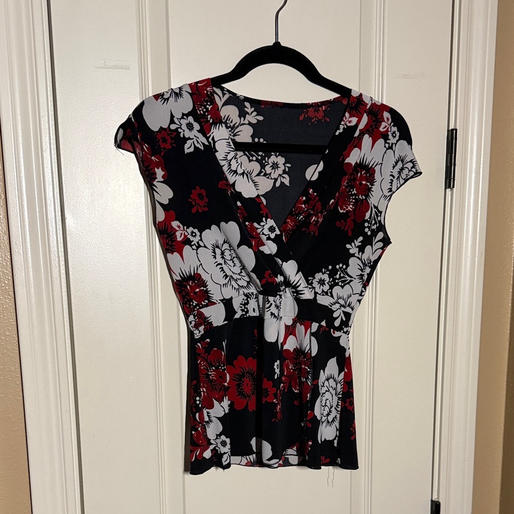 Floral V-Neck Women Top - Black and Red